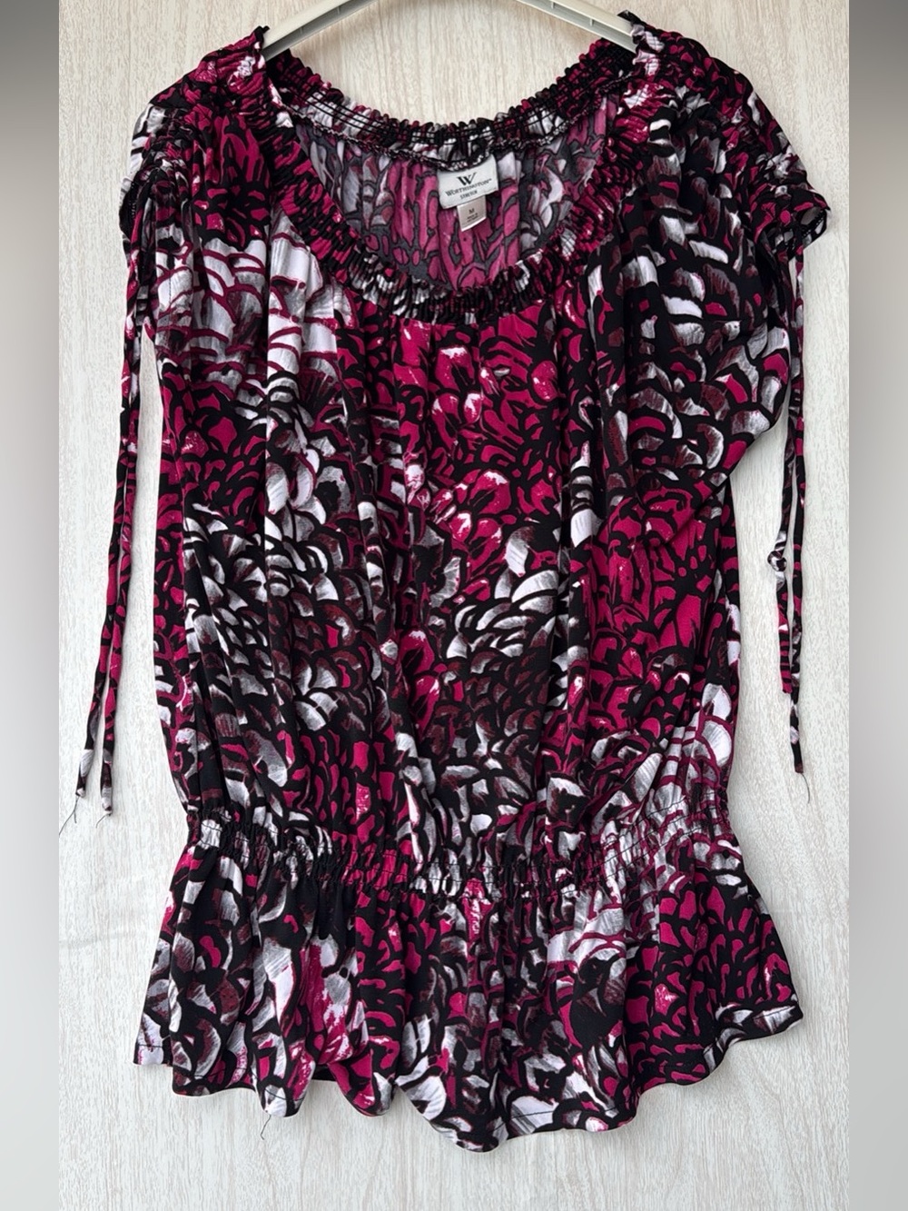 Worthington Fuchsia Black and White Floral Peasant Tunic